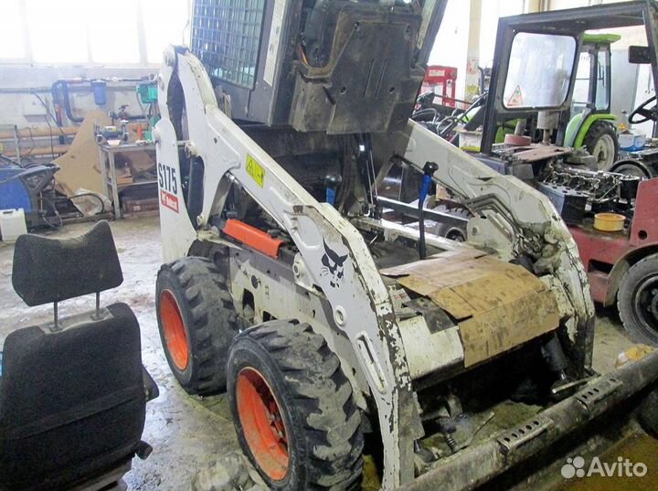 На разборке Бобкэт Bobcat