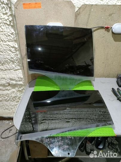 Стекло двери Renault megane 2