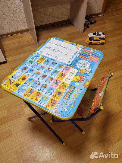 Детский столик и стульчик