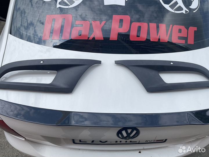 Решетка радиатора нижняя поло седан рест