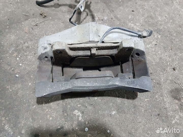 Суппорт передний audi a6 c6