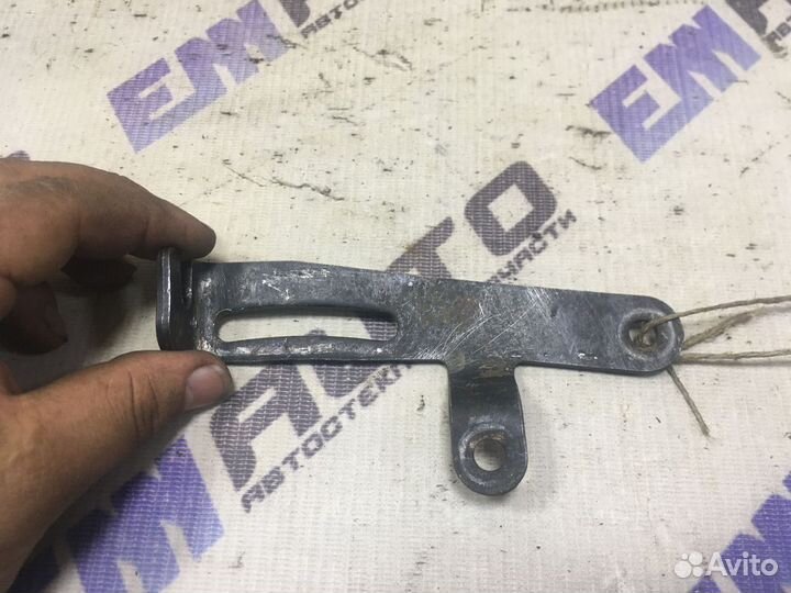 Планка натяжения ремня генератора Киа Церато