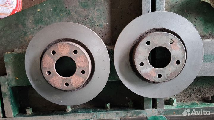 Тормозные диски Nissan Juke передние