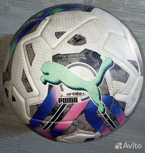 Футбольный мяч puma orbita 1