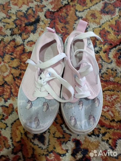 Обувь для девочки