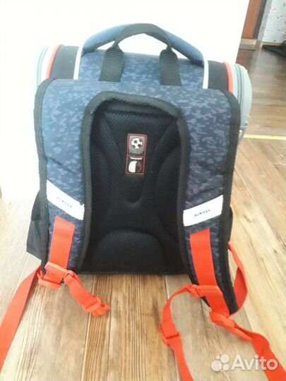 Портфель школьный ортопедический