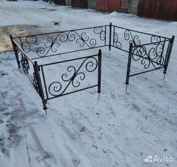 Оградки ритуальные