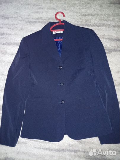 Пиджак женский 44