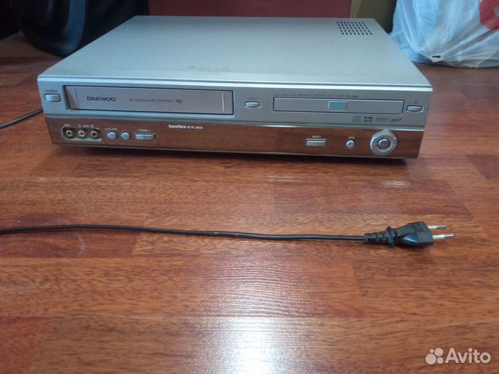 Видеомагнитофон daewoo