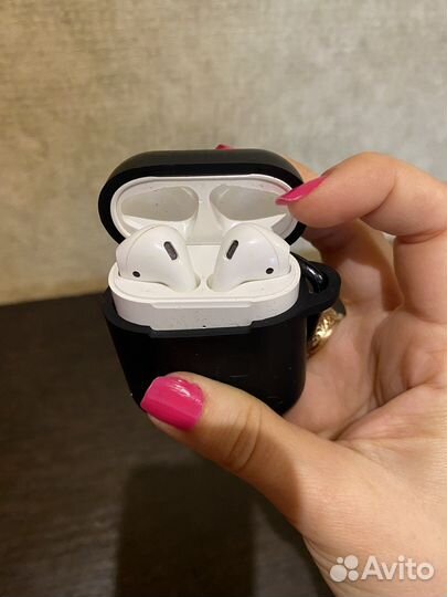 Наушники эирподс