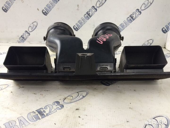 Воздуховоды центральной части торпедо ford fusion