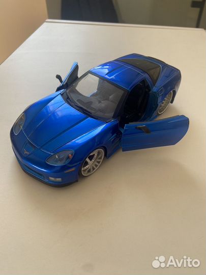 Модель Jada Toys Corvette z06 1/24