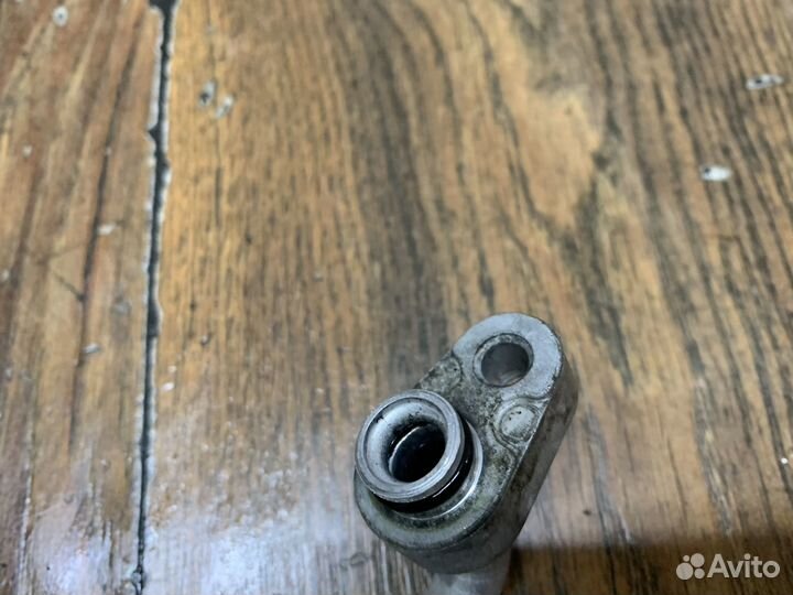 Toyota Corolla E18 Трубка кондиционера