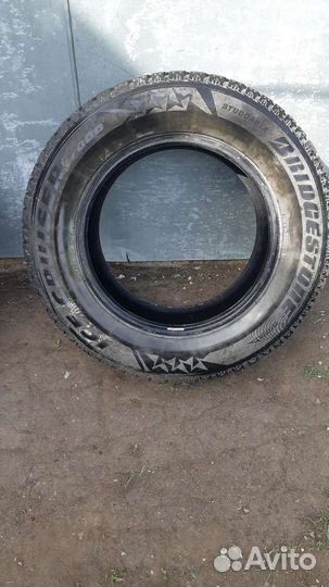 Bridgestone Ice Cruiser 7000 285/60 R18