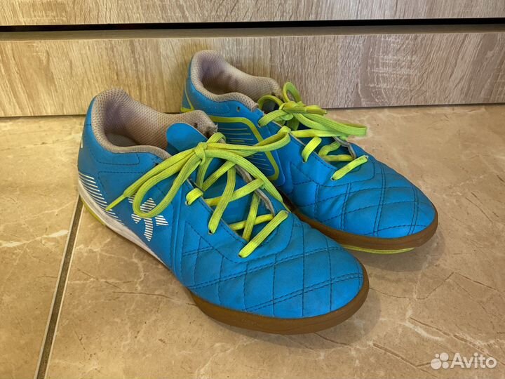 Футбольные бутсы размер 31