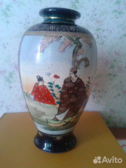 Вазы парные. Япония Сацума (Satsuma)