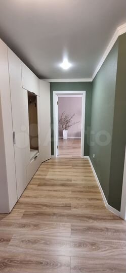 2-к. квартира, 60,4 м², 8/10 эт.