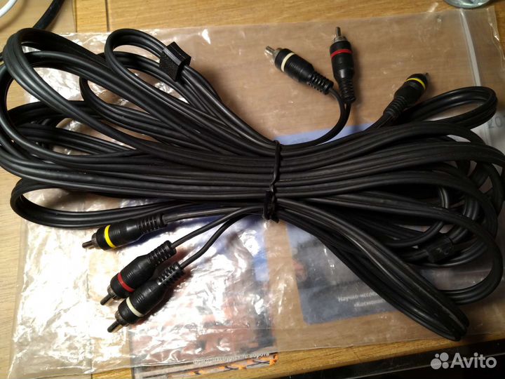 Кабель (3RCA-3RCA) 5м колокольчики