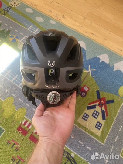 Велошлем jetcat s