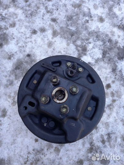Ступица задняя правая Nissan cube