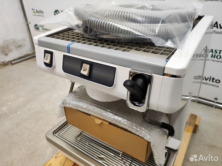 Кофемашина Nuova Simonelli Appia life 1gr S