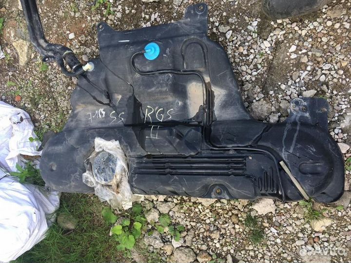 Бак топливный Рено Сценик 2