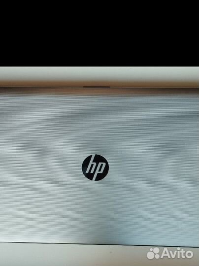 Ноутбук hp с зарядником