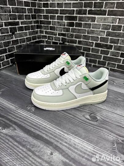 Кроссовки Nike Air Force 1 Low '07 LV8 Split