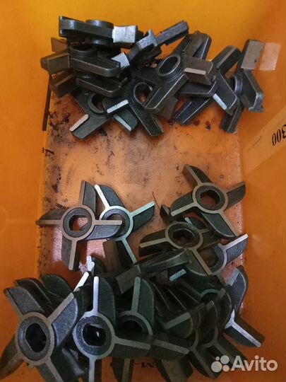 Продаю ножи, решётки, шнеки для мясорубок