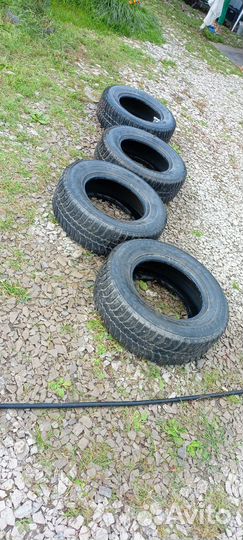 Bridgestone Ice Cruiser 5000 275/65 R17