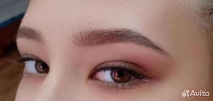 Мастер бровист