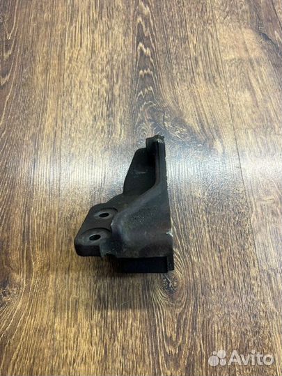 Кронштейн двигателя правый Nissan Note хэтчбек 1.4