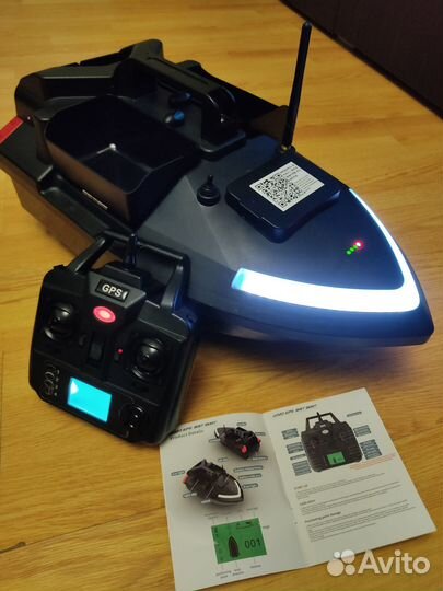 Кораблик для рыбалки и завоза прикормки с GPS