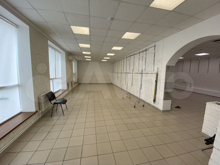 Свободного назначения, 200 м²