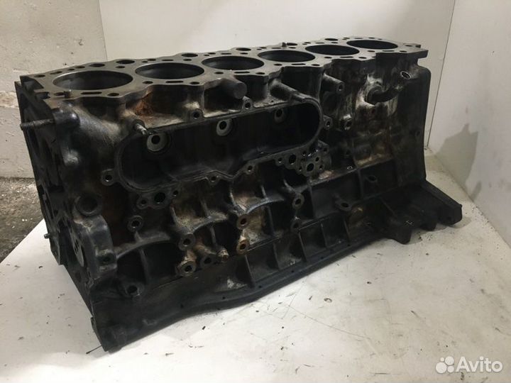Блок цилиндров Toyota Land Cruiser HZJ105 1HZ 1999