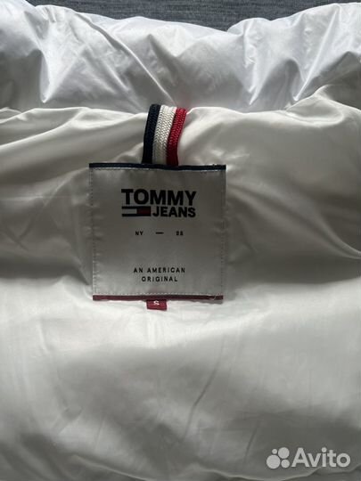 Tommy hilfiger пуховик