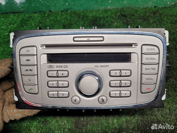 Магнитола Sony для автомобиля Ford Focus 2
