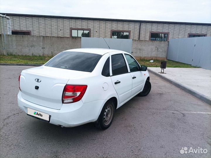 LADA Granta 1.6 МТ, 2015, 220 000 км