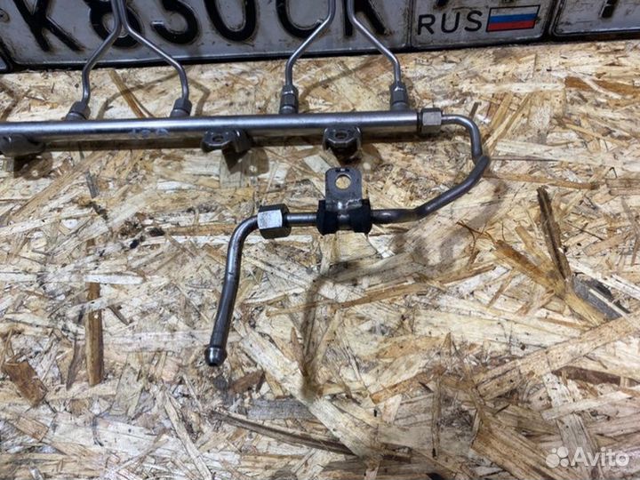 Топливная рампа Bmw X5 E70 3.0 2011