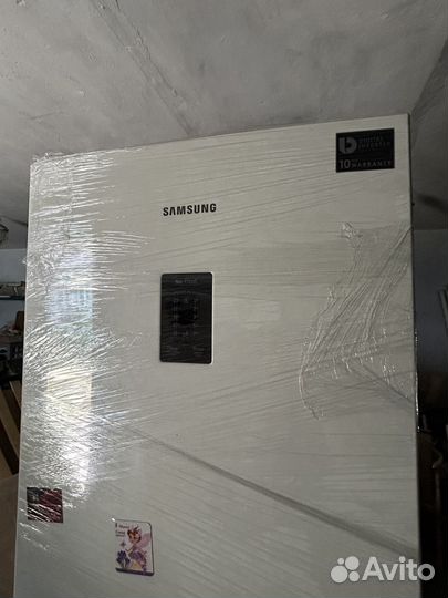 Холодильник Samsung RB37A5271EL