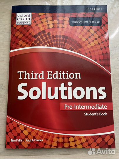 Solutions pre intermediate 3rd edition
