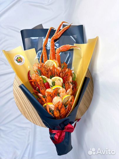 Букеты из раков и морепродуктов