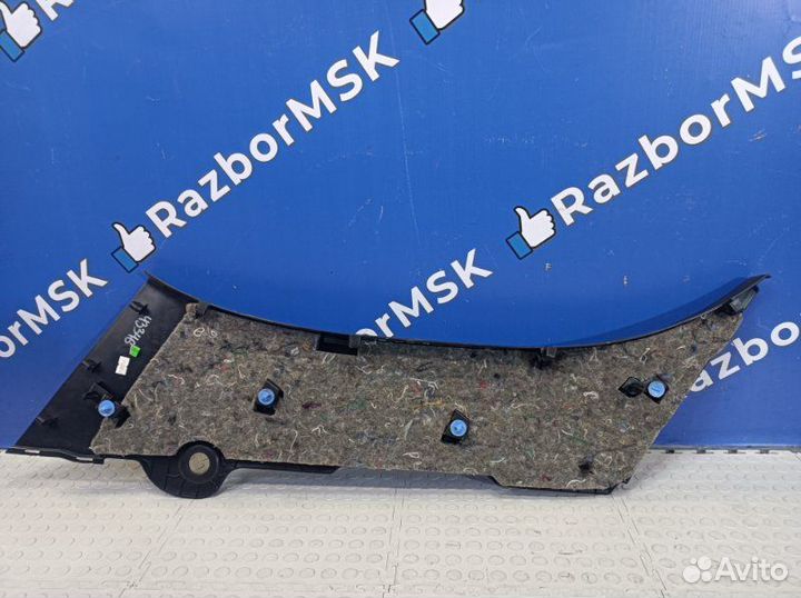 Обшивка стойки задней правая Renault Duster 2