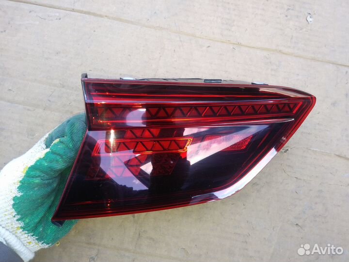 Фонарь задний левый внутренний VW Tiguan 2