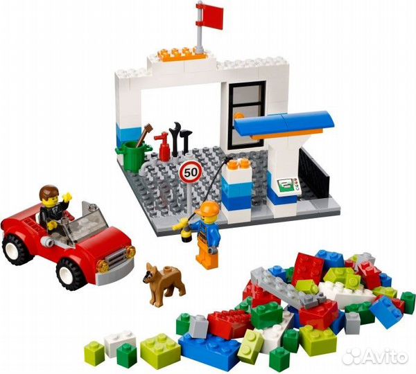 Конструктор Lego Juniors 10659 Bricks and More
