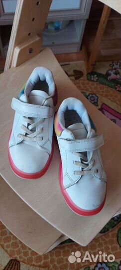 Кроссовки для девочки 30