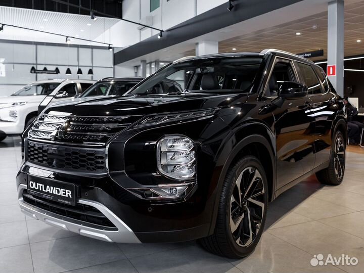 Mitsubishi Outlander 1.5 CVT, 2023