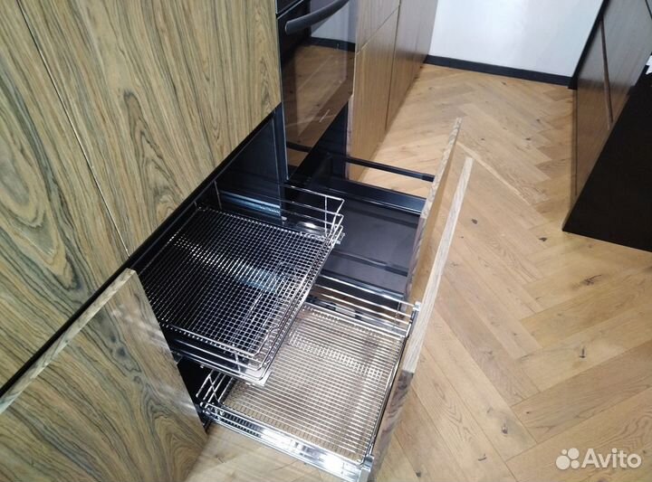 Кухня до потолка на заказ