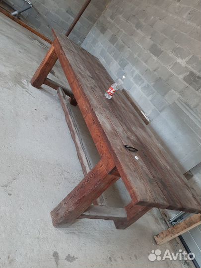 Стол из лиственницы