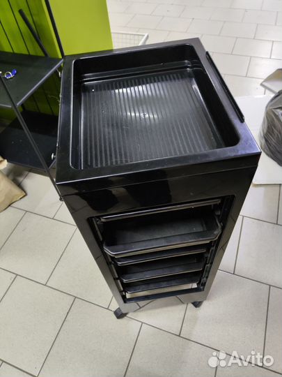 Тележка парикмахерская